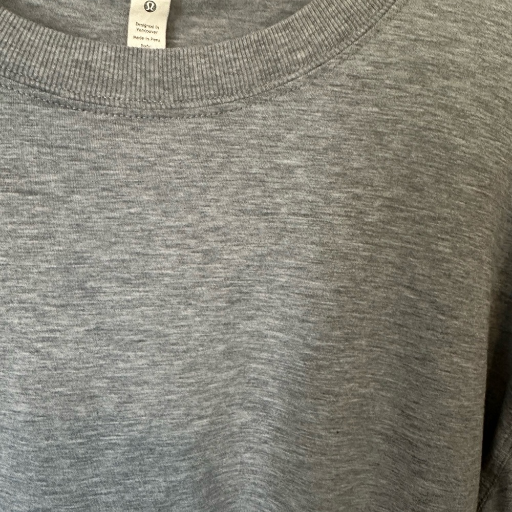 Lululemon ALL YOURS TEE Size 10 Heather Gray T Shirt Women - Picture 2 of 8
